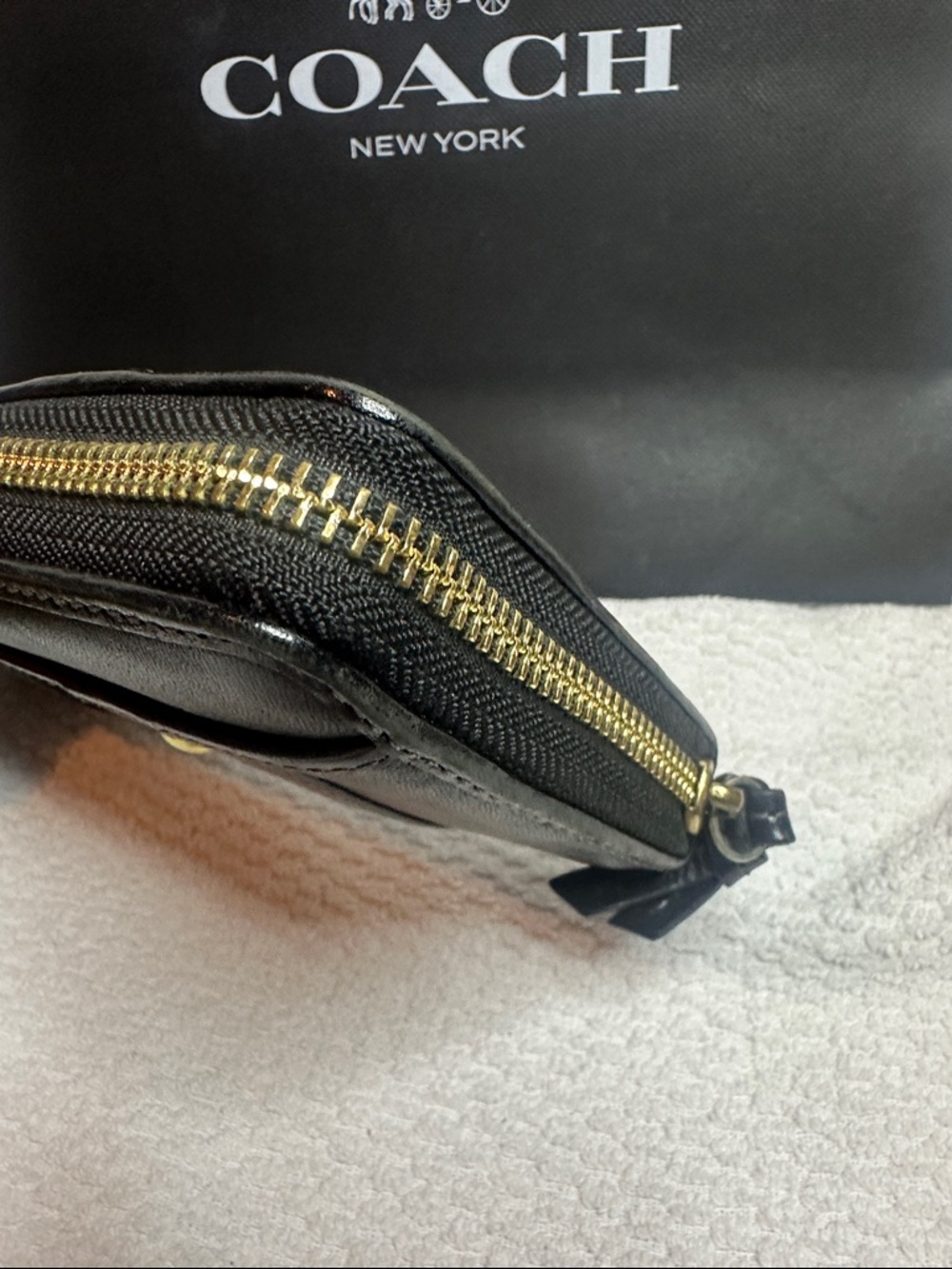 Coach Black Leatherware Zip Wallet with Gold Buckle Details - Picture 3 of 9